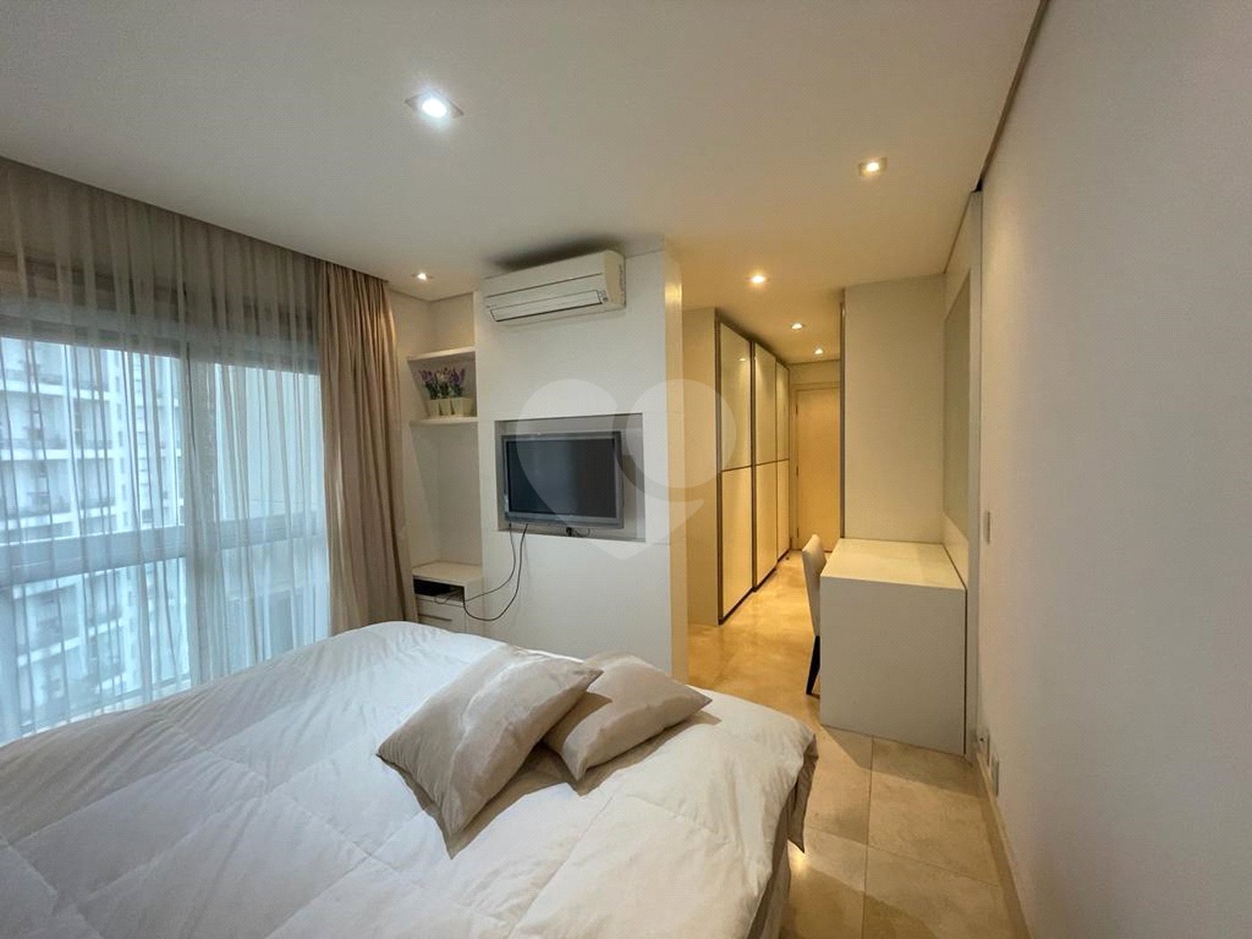 Apartamento à venda ou para alugar com 2 quartos, sendo 1 suíte, em Parque do Morumbi, São Paulo, SP
