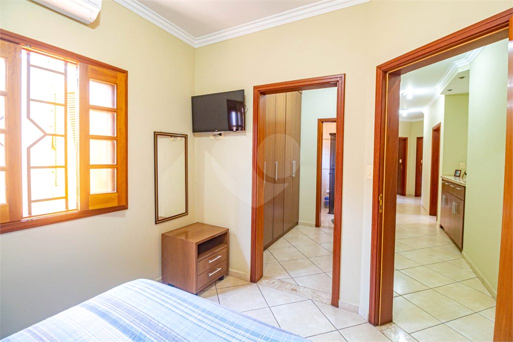 Casa à venda com 4 quartos, sendo 2 suítes, em Parque Residencial Presidente Médici, Itu, SP
