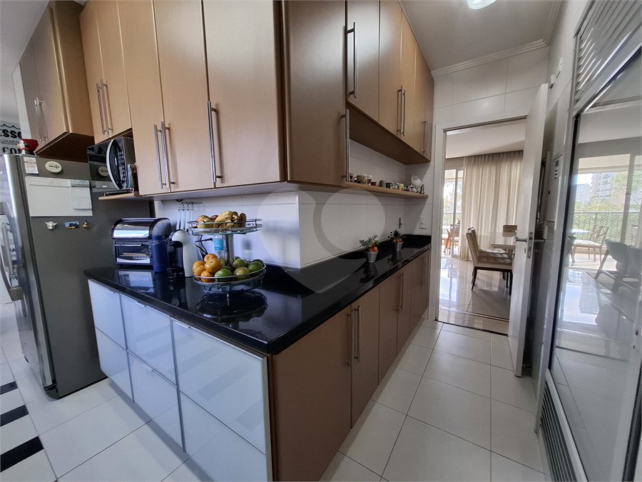 Apartamento à venda com 3 suítes em Santana, São Paulo, SP