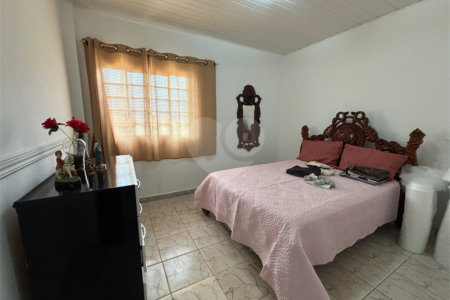 Chácara à venda com 3 quartos em Vila Sottemo, Itapetininga, SP