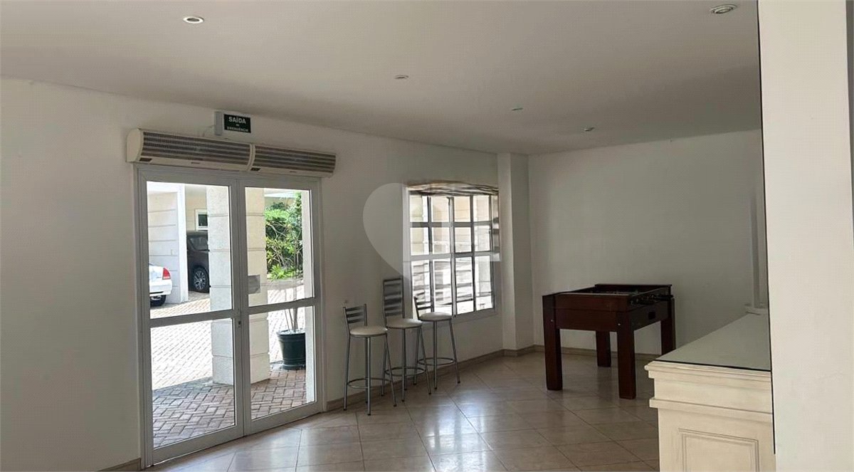 Casa à venda com 3 suítes no condomínio Villaggio Della Hípica, São Paulo - SP