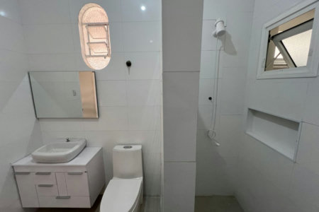 Casa com 3 dormitórios para alugar, 284 m² por R$ 21.162,89 - Gonzaga - Santos/SP