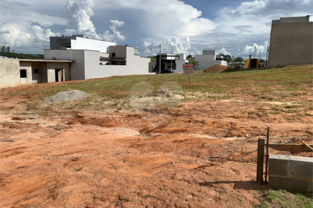 Terreno à venda no condomínio Condomíno Helena Maria, Sorocaba - SP