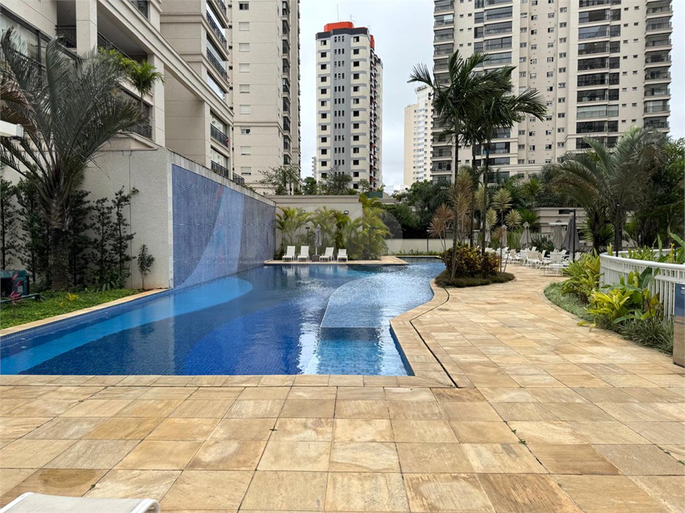 Apartamento à venda com 3 quartos, sendo 1 suíte, em Vila Gilda, Santo André, SP
