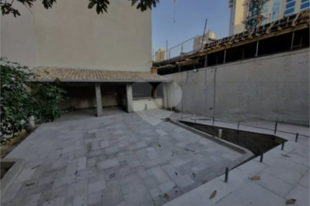 Apartamento à venda com 2 quartos em Moema, São Paulo, SP