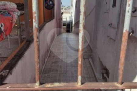 Casa de Vila à venda com 5 quartos em Jardim Santa Lúcia, Bragança Paulista, SP