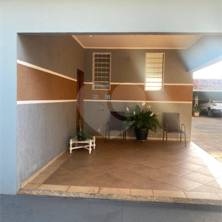 Casa Térrea à venda com 3 quartos, sendo 1 suíte, em Jardim Maria Luiza, Araraquara, SP