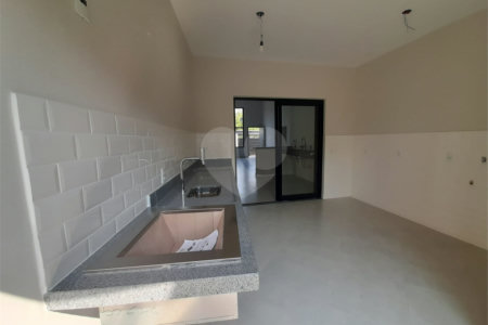 Casa à venda com 3 quartos, sendo 1 suíte, em Residencial/Comercial, Vinhedo, SP