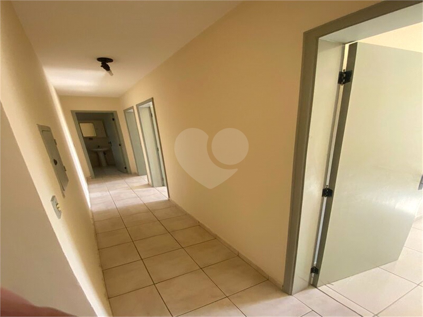 Apartamento para alugar com 3 quartos, sendo 1 suíte, em Jardim Juliana, Indaiatuba, SP
