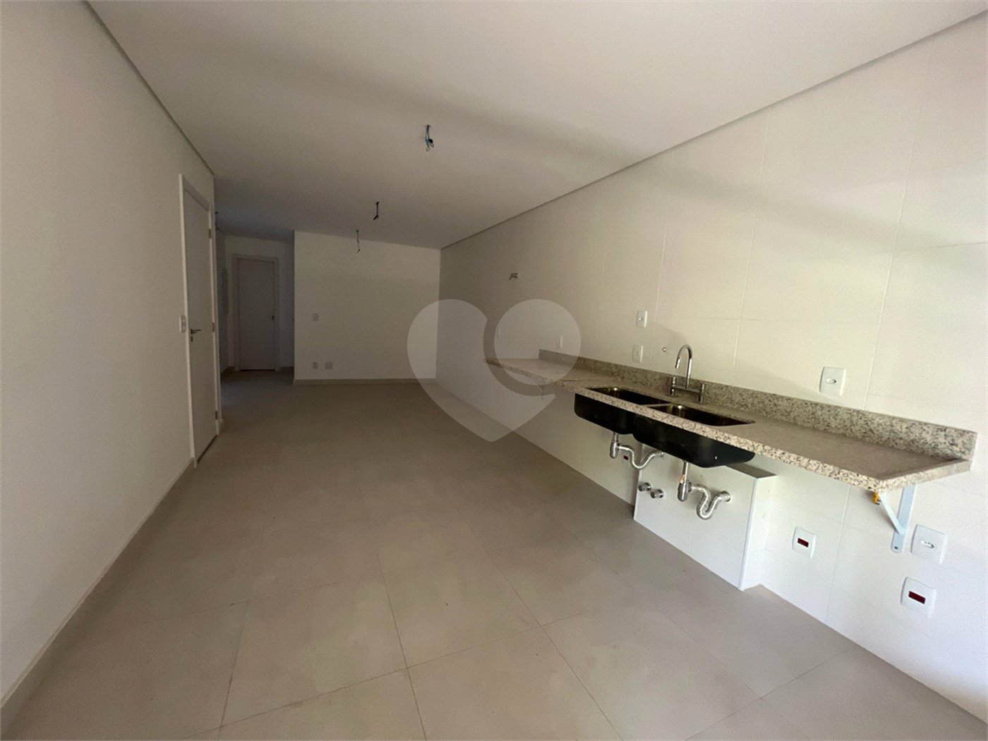 Apartamento à venda com 4 suítes em Sumaré, São Paulo, SP