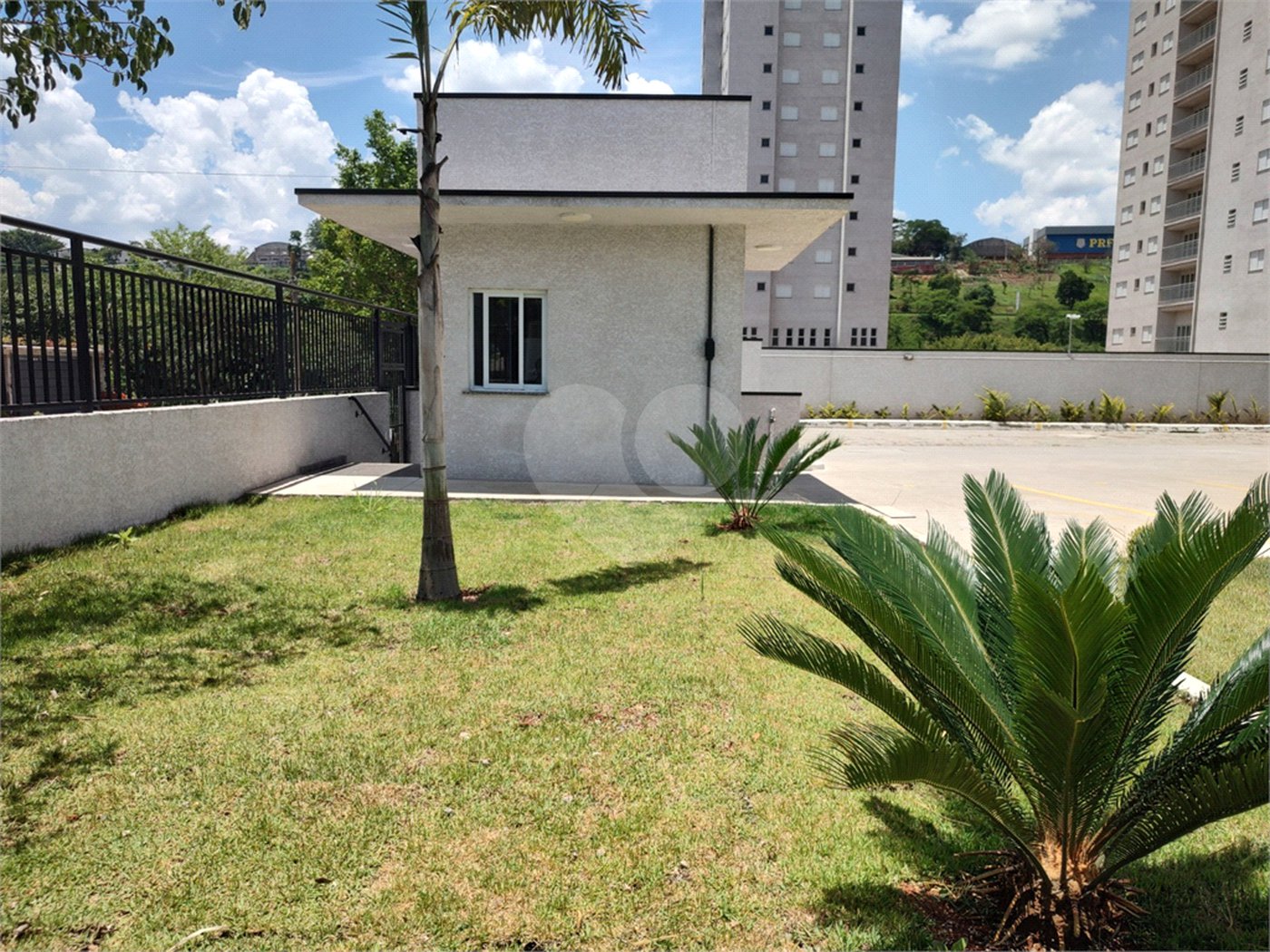 Apartamento para alugar com 2 quartos, sendo 1 suíte,  em Jardim das Palmeiras, Atibaia, SP