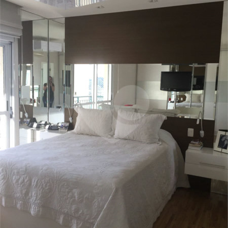 Apartamento à venda com 4 suítes em Vila Gertrudes, São Paulo, SP