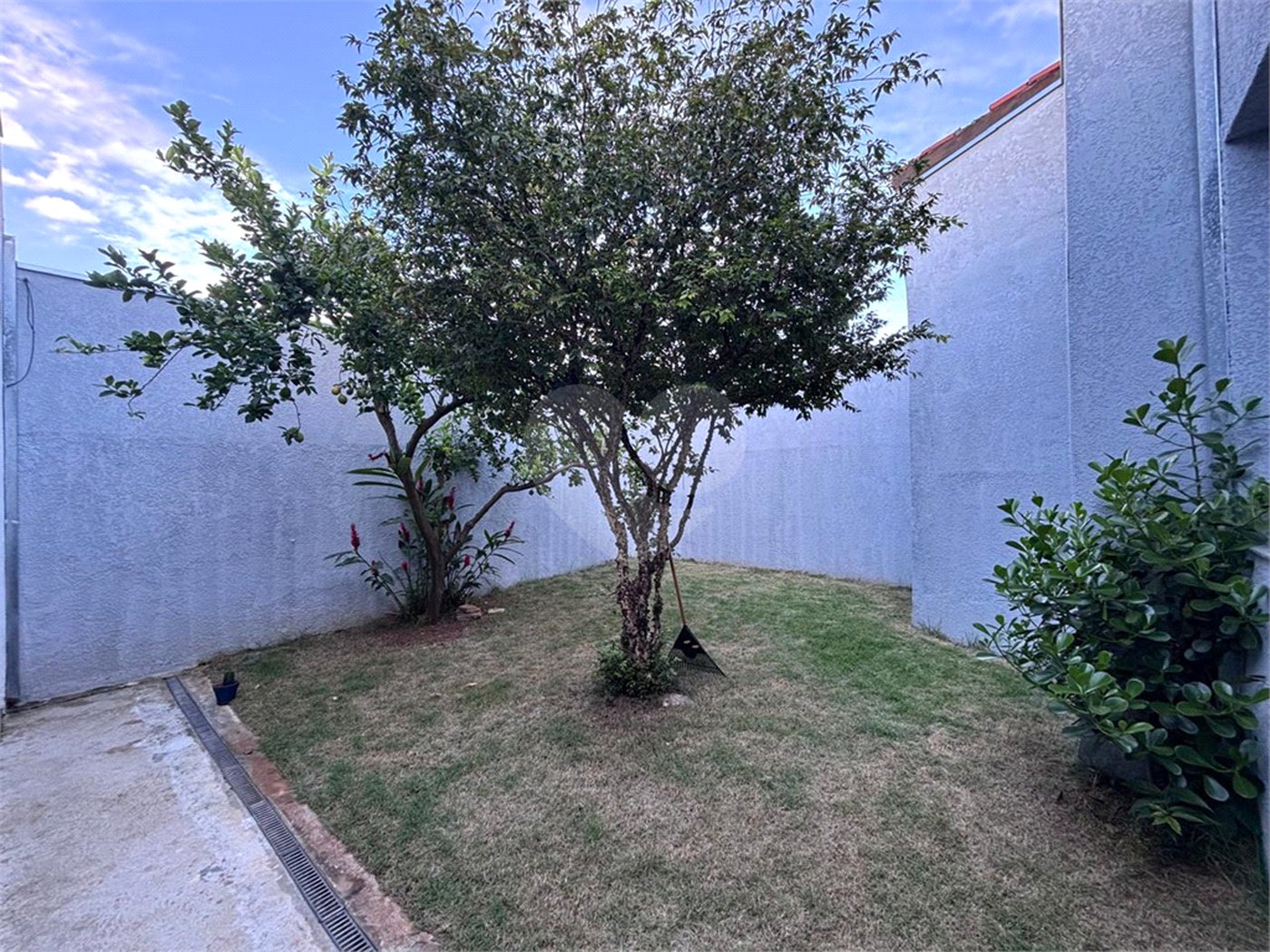 Casa à venda com 3 quartos, sendo 1 suíte, em Parque Três Meninos, Sorocaba, SP