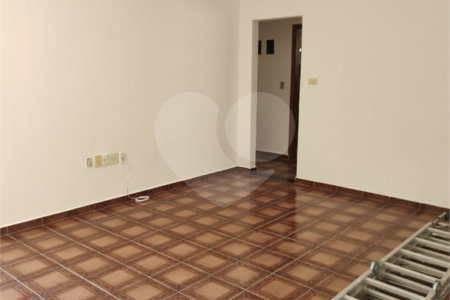 Casa à venda com 3 quartos, sendo 1 suíte,  em Jardim Cintia, Mogi das Cruzes, SP