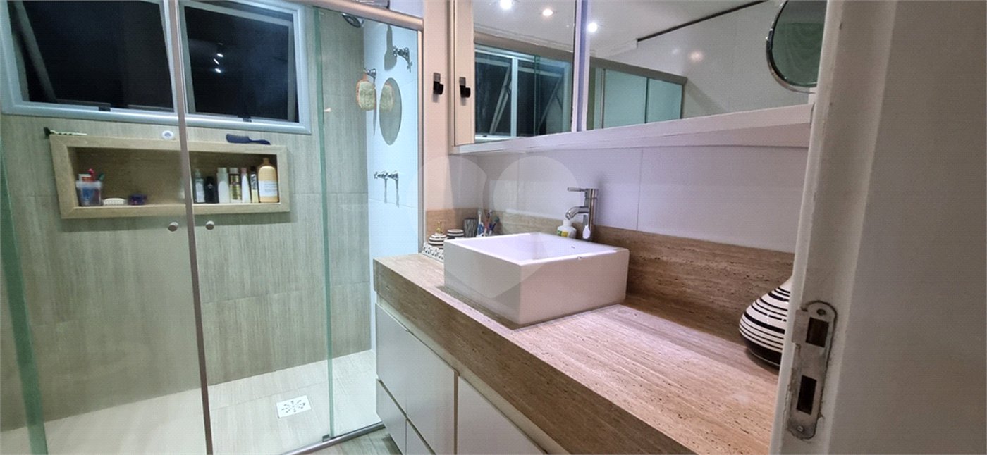 Apartamento à venda com 3 suítes em Jardim Londrina, São Paulo, SP
