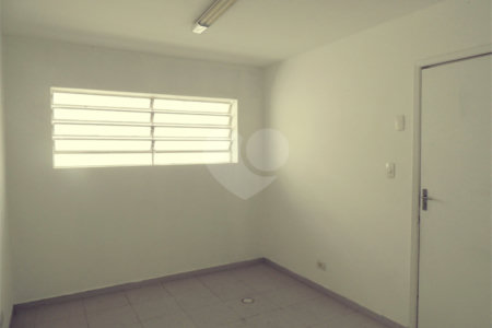 Sobrado à venda com 3 quartos em Granja Julieta, São Paulo, SP