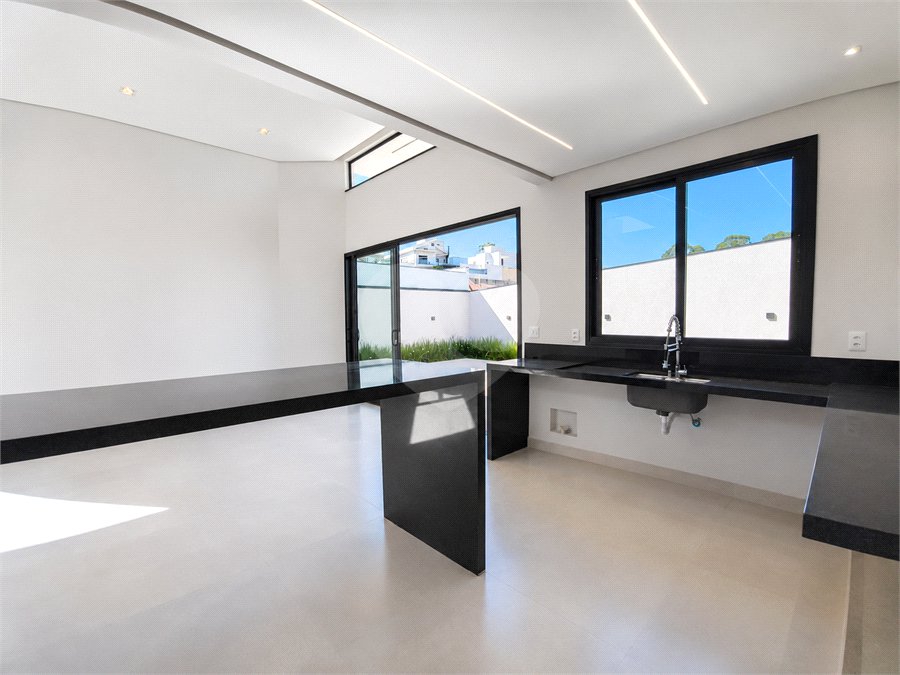 Casa à venda com 3 suítes no condomínio Bougainville, Sorocaba - SP
