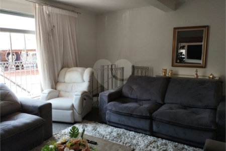 Sobrado à venda com 4 quartos, sendo 2 suítes, em Santa Teresinha, São Paulo, SP