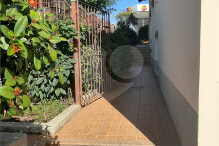 Casa à venda com 3 quartos, sendo 1 suíte, no Centro, Vinhedo, SP