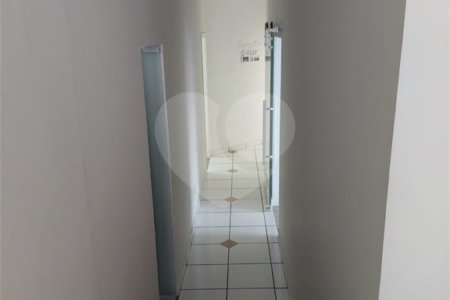 Casa à venda com 3 quartos, sendo 2 suítes, no Centro, Bom Jesus dos Perdões, SP