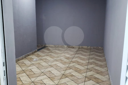 Sobrado à venda com 3 quartos, sendo 1 suíte,  em Residencial Jardim Nathália, Sorocaba, SP