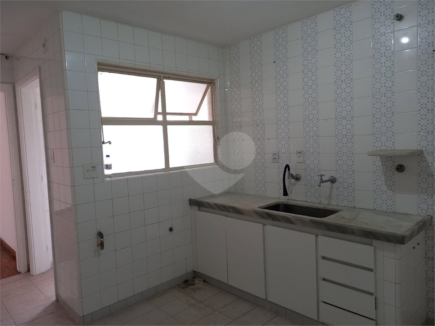 Apartamento à venda com 3 quartos, sendo 1 suíte, em Pinheiros, São Paulo, SP