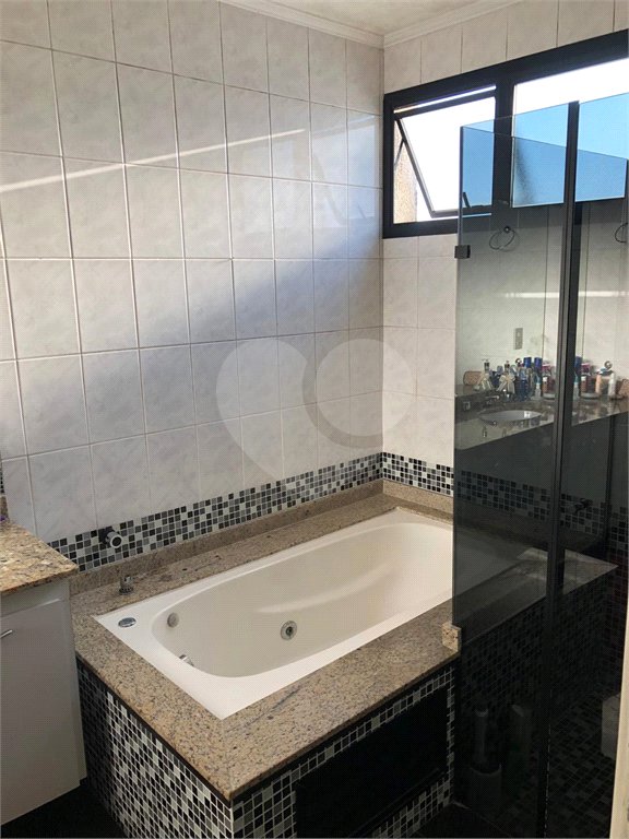 Cobertura à venda com 5 quartos, sendo 3 suítes, em Vila Andrade, São Paulo, SP