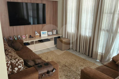 Casa à venda com 4 quartos, sendo 1 suíte, em Porto, Cuiabá, MT