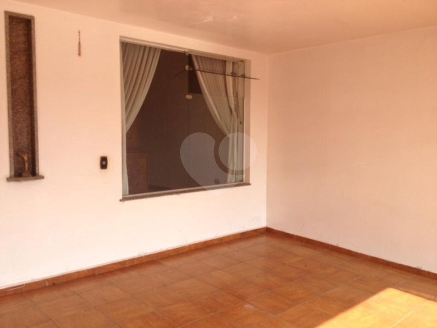 Sobrado à venda com 4 quartos, sendo 2 suítes, em Vila Madalena, São Paulo, SP