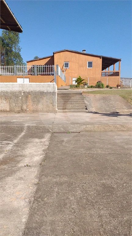 Chácara à venda com 3 quartos, sendo 1 suíte, em Outeiro das Paineiras (botujuru), Campo Limpo Paulista, SP
