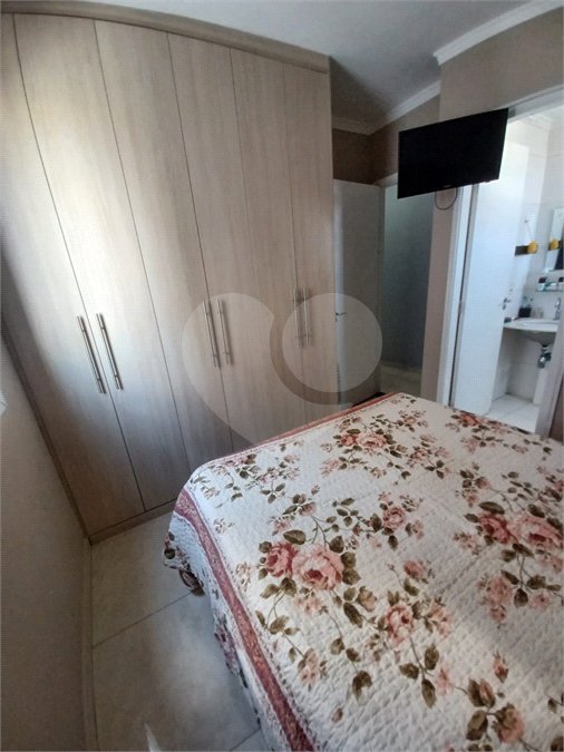 Apartamento à venda com 2 quartos, sendo 1 suíte,  em Jardim Flor da Montanha, Guarulhos, SP