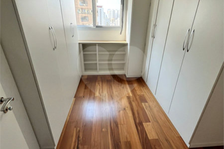 Apartamento à venda com 3 suítes em Vila Andrade, São Paulo, SP