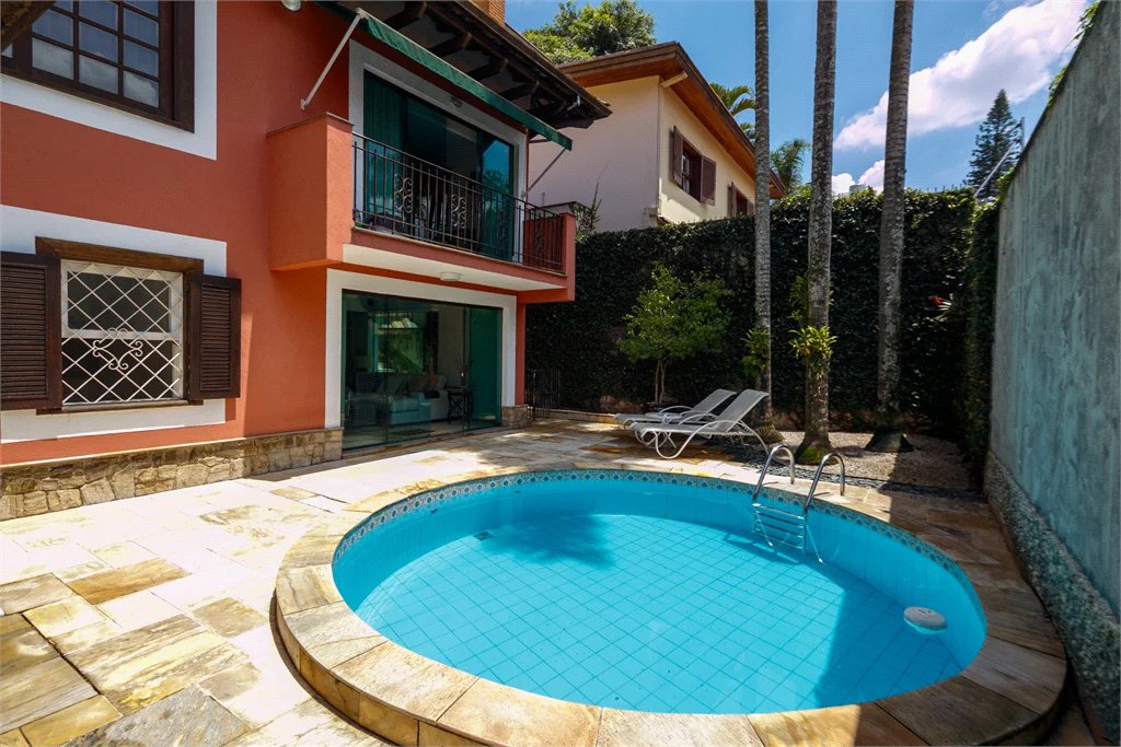 Casa Térrea à venda com 3 quartos, sendo 2 suítes,  em Brooklin Paulista, São Paulo, SP