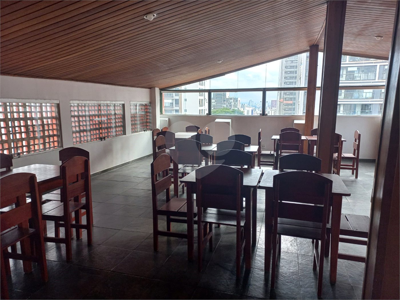 Apartamento à venda com 3 quartos, sendo 1 suíte,  em Pinheiros, São Paulo, SP