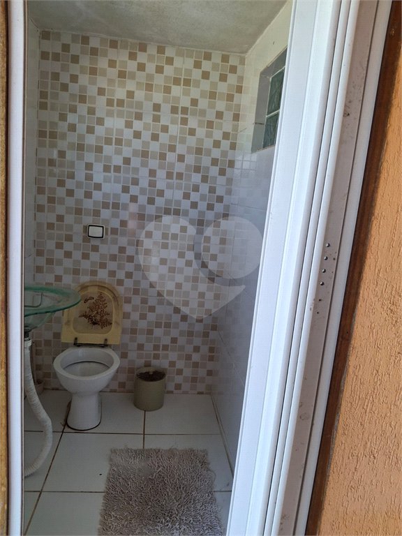 Casa à venda ou para alugar com 3 quartos, sendo 2 suítes, no condomínio Jardim da Montanha I, Mairiporã - SP