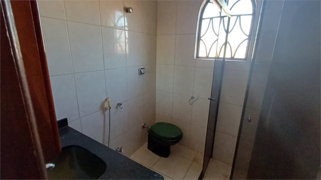 Sobrado à venda com 5 quartos, sendo 2 suítes, em Parque Continental, São Paulo, SP