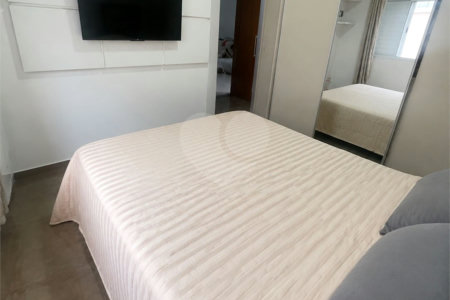 Casa à venda com 3 quartos, sendo 1 suíte, no condomínio Horto Florestal II, Sorocaba - SP