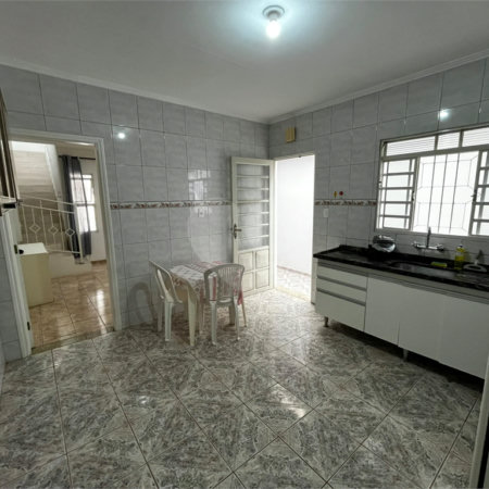 Casa à venda com 3 quartos, sendo 2 suítes, em Vila Regina, Itapetininga, SP