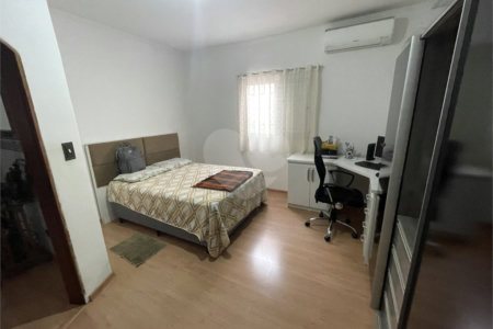 Casa à venda com 2 quartos, sendo 1 suíte, em Vila Angélica, Sorocaba, SP