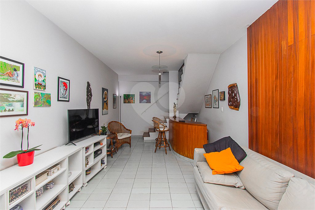 Sobrado à venda com 5 quartos em Vila Mariana, São Paulo, SP