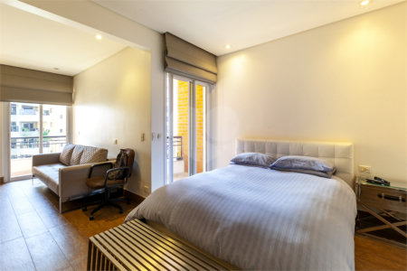 Apartamento à venda com 3 suítes em Panamby, São Paulo, SP