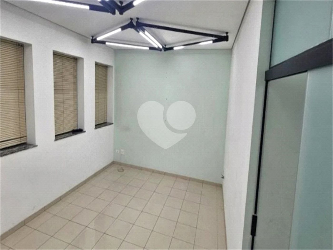 Sala à venda em Vila Regente Feijó, São Paulo, SP