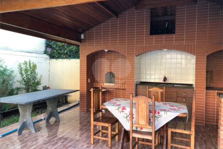 Casa à venda com 3 suítes em Fazenda Morumbi, São Paulo, SP