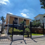 Sobrado à venda com 4 quartos, sendo 2 suítes,  em Jardim Leonor, São Paulo, SP