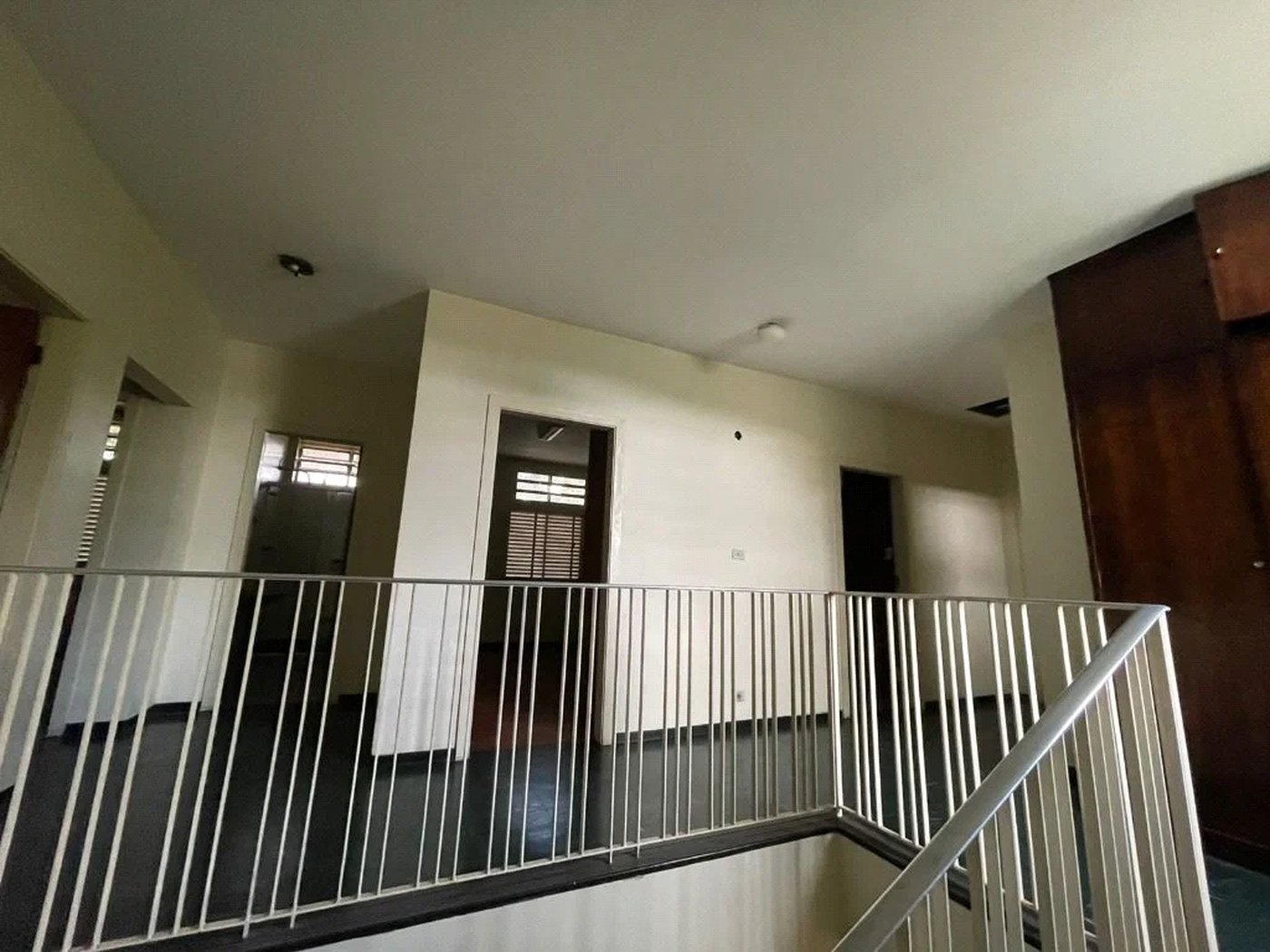 Sobrado à venda com 4 quartos, sendo 1 suíte, em Vila Inah, São Paulo, SP