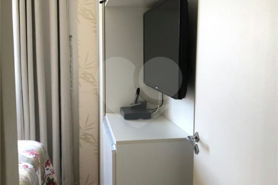 Casa à venda com 2 suítes no condomínio Residencial Matos, São Paulo - SP