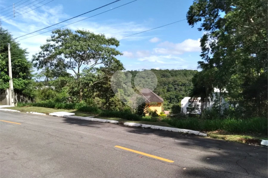 Terreno à venda no condomínio Suíça da Cantareira, Mairiporã - SP