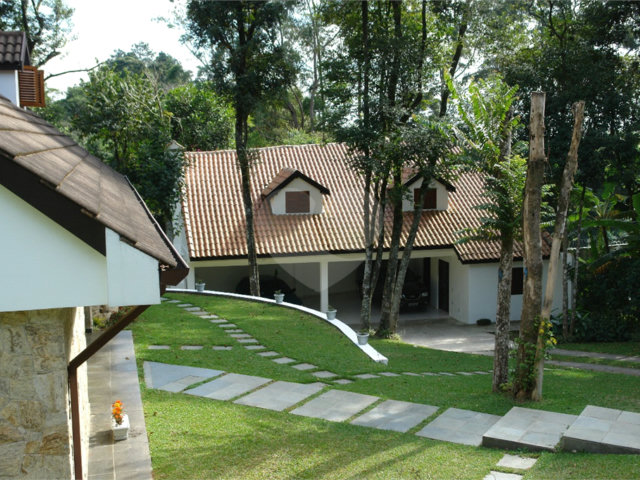 Casa à venda com 3 suítes no condomínio Jardim da Montanha I, Mairiporã - SP
