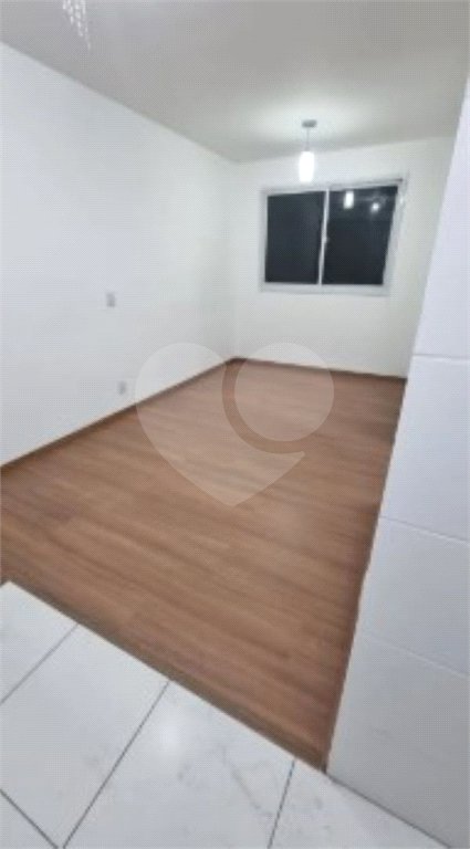 Apartamento à venda com 2 quartos em Vila Zat, São Paulo, SP