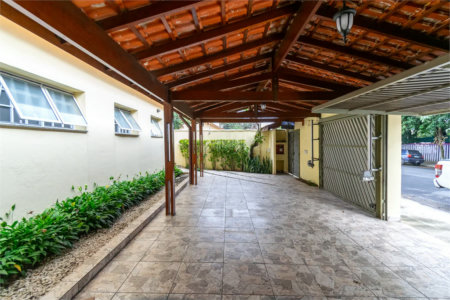 Casa à venda com 3 quartos, sendo 1 suíte,  em Vila Cordeiro, São Paulo, SP